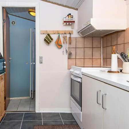 4 Person In Semesterbostad *